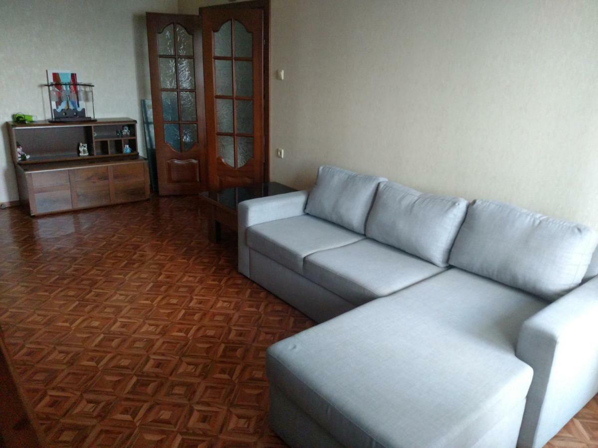 Двокімнатна Квартира Yuzhne Buitenkant foto